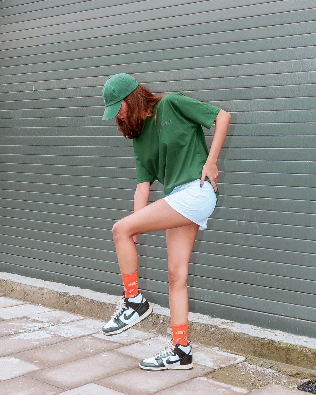 FRIENDS & FAMILY IN GREEN