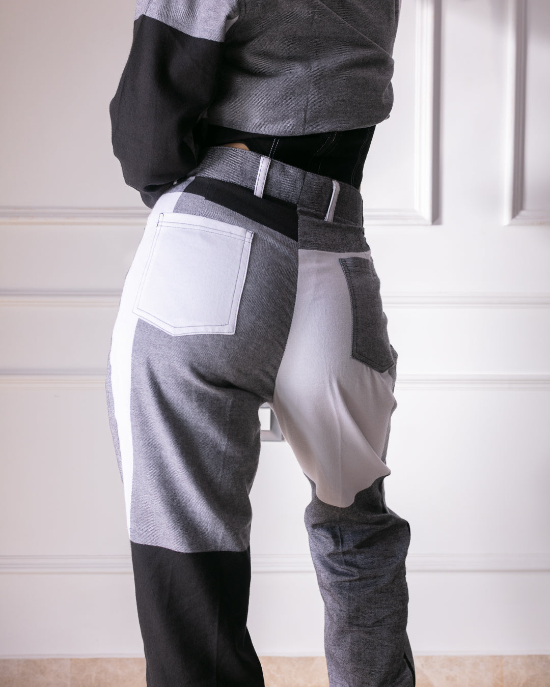 SMOKE CHECKS TROUSERS